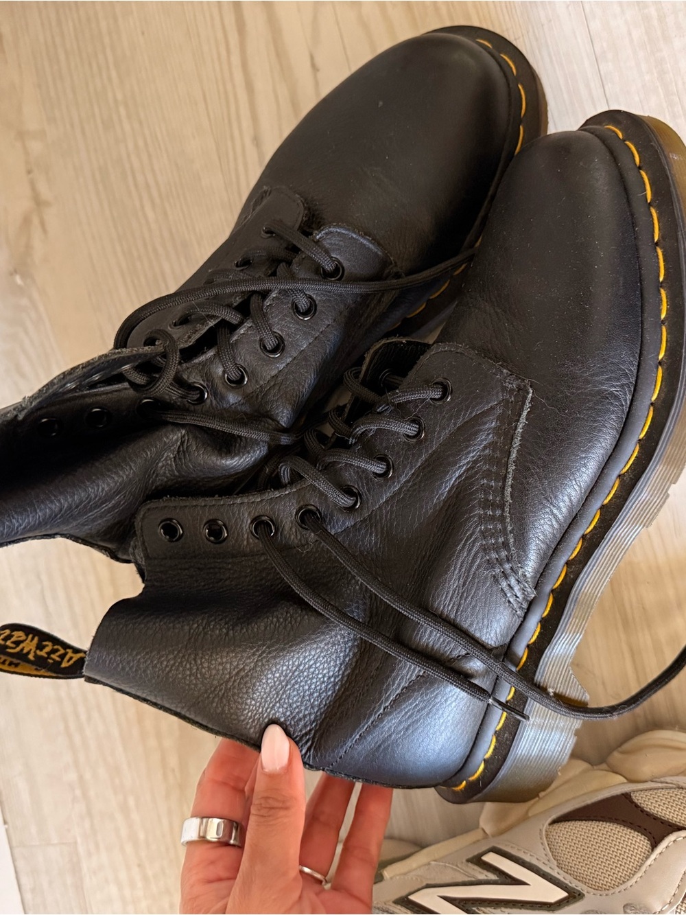 Women’s Dr Martens size 7